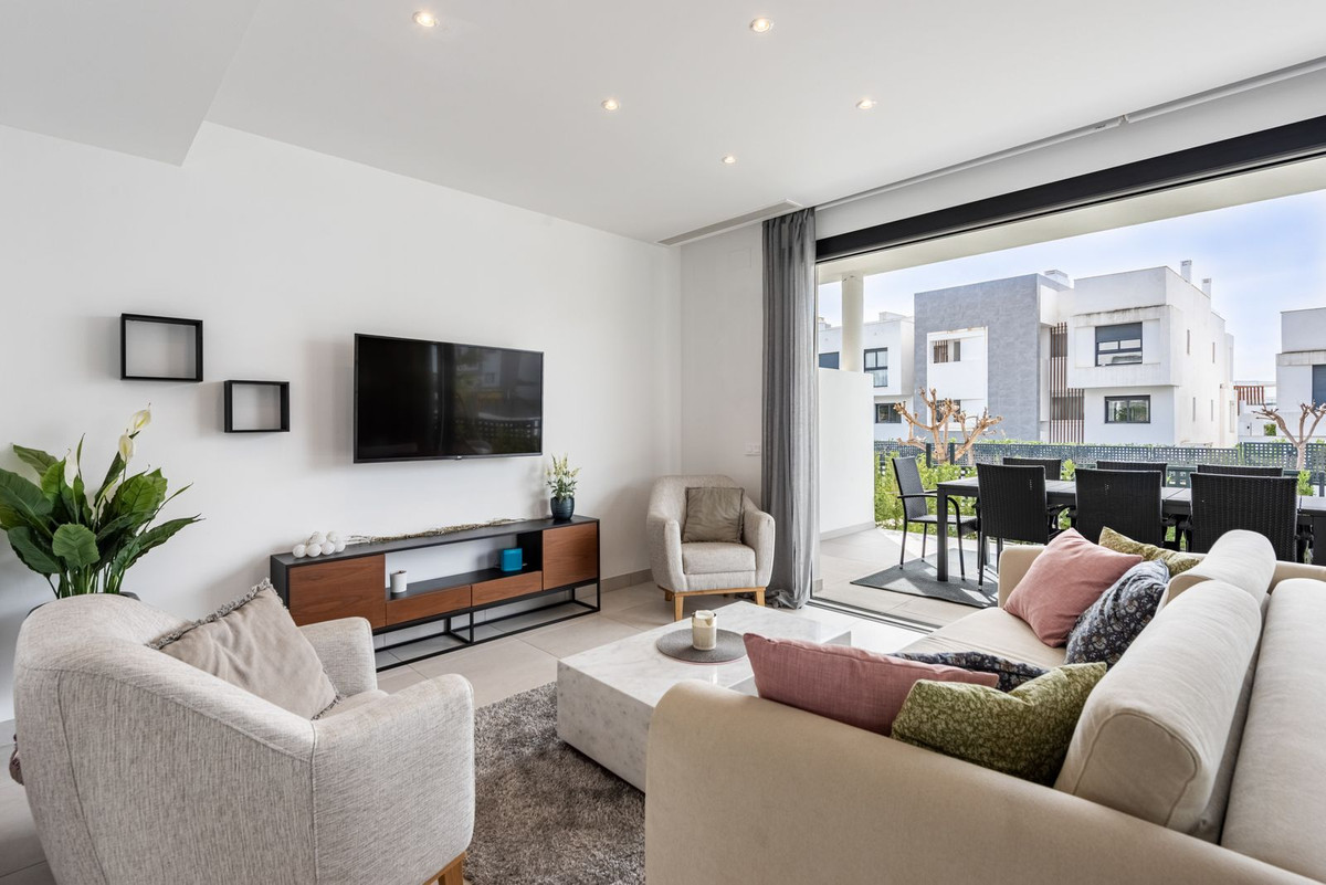 3 Bedroom Villa for Sale in Bel Air — 4