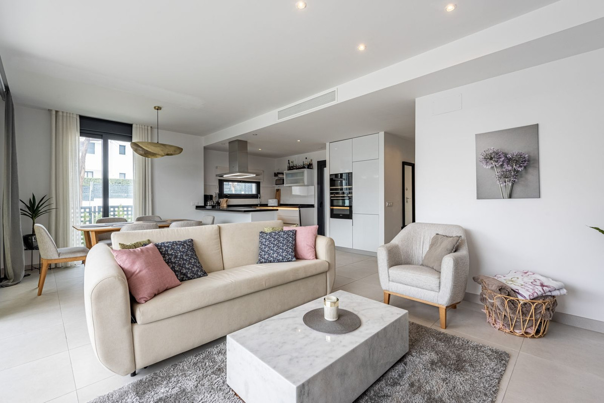 3 Bedroom Villa for Sale in Bel Air — 9