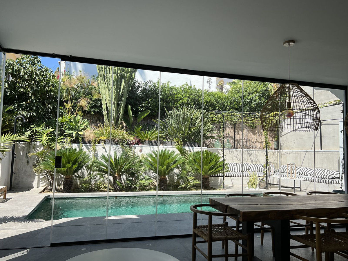 4 Bedroom Villa for Sale in Nueva Andalucía — 3