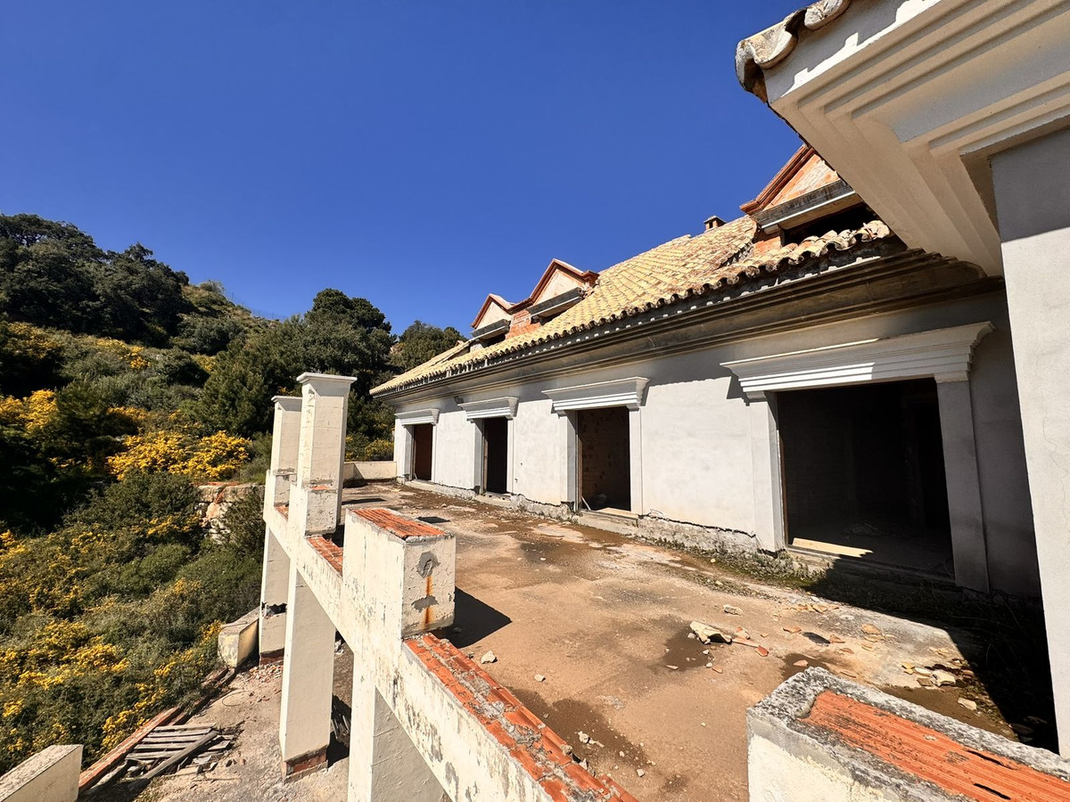 Plot for Sale in Istán — 8