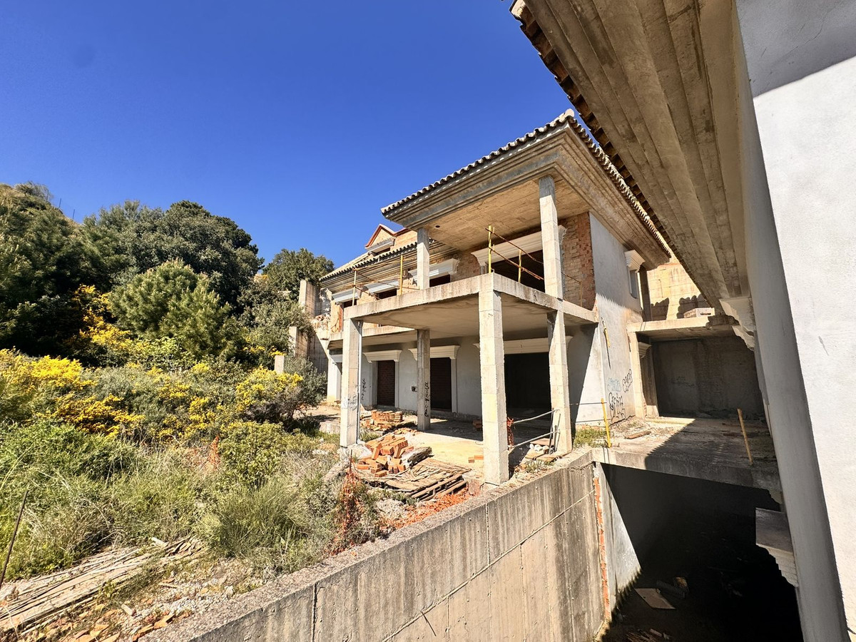 Plot for Sale in Istán — view 10
