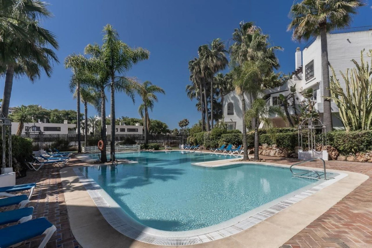 3 Bedroom Apartment for Sale in Puerto Banús