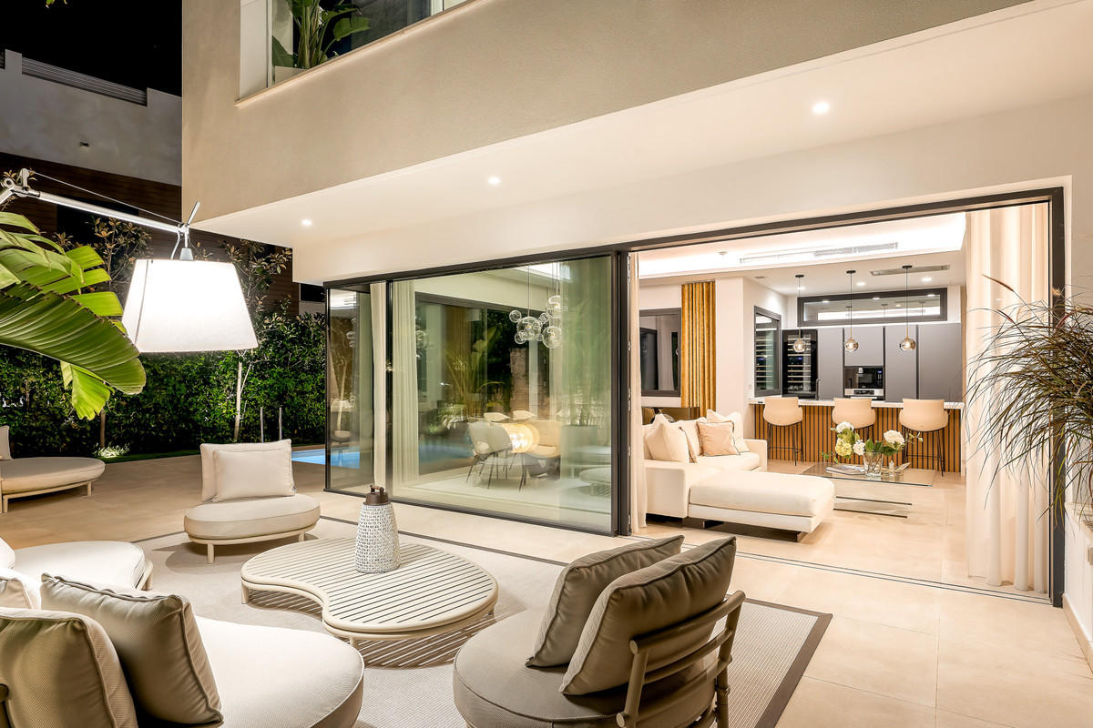 4 Bedroom Villa for Sale in Sierra Blanca — view 11