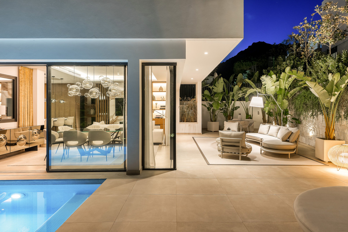 4 Bedroom Villa for Sale in Sierra Blanca — view 18