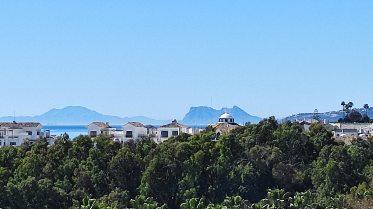 2 Bedroom Apartment for Sale in Estepona — 4