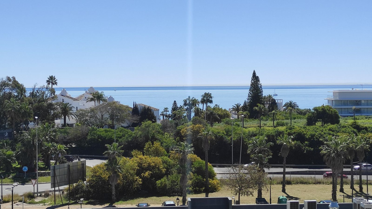 2 Bedroom Apartment for Sale in Estepona — 9