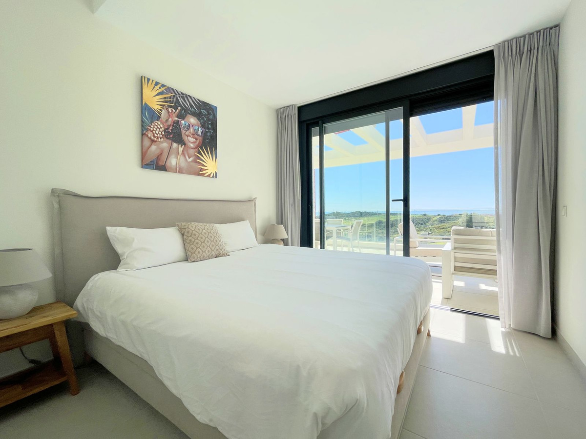 3 Bedroom Apartment for Sale in Estepona — 6