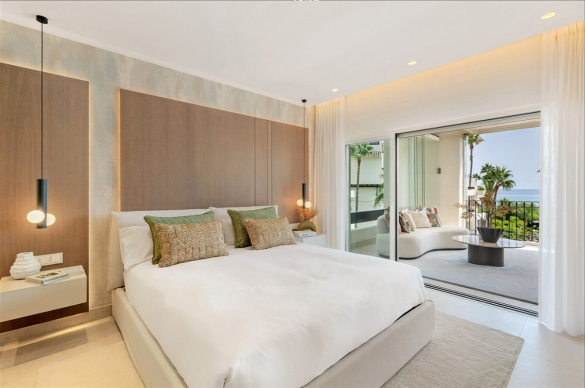 3 Bedroom Apartment for Sale in New Golden Mile — view 10
