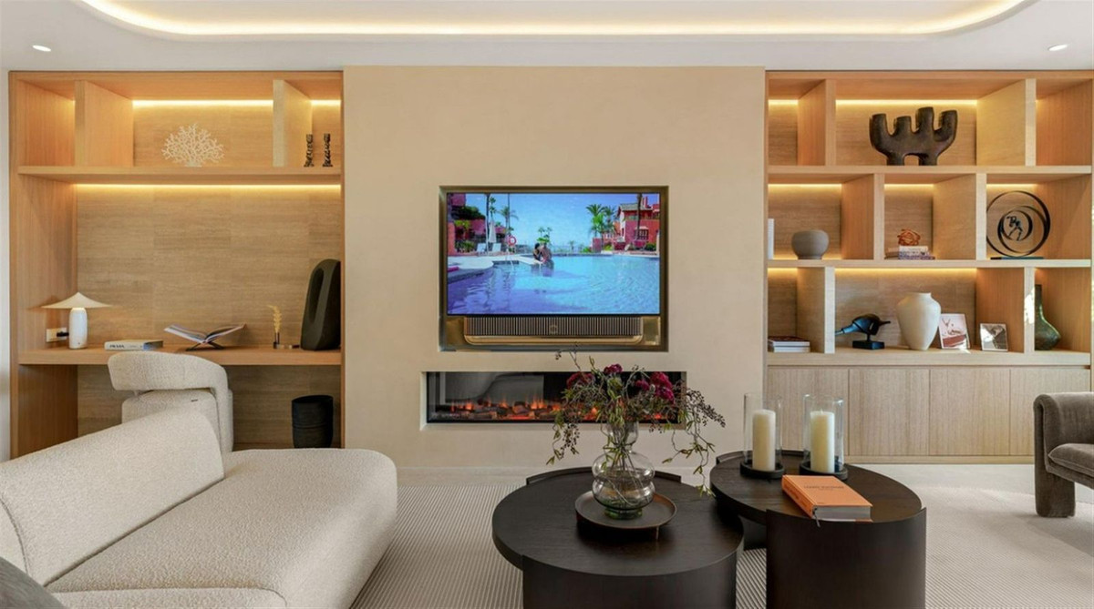3 Bedroom Apartment for Sale in New Golden Mile — 5