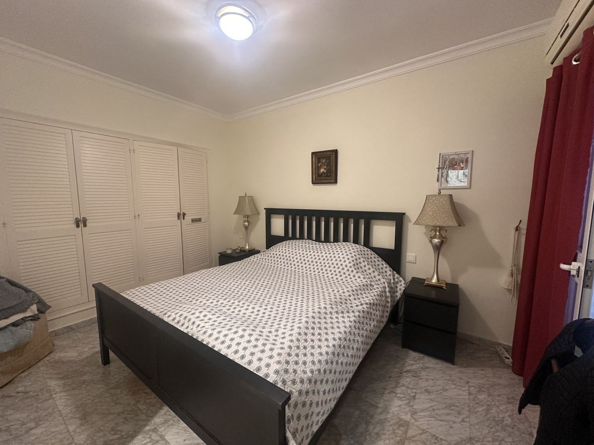 4 Bedroom Villa for Sale in Aloha — 5