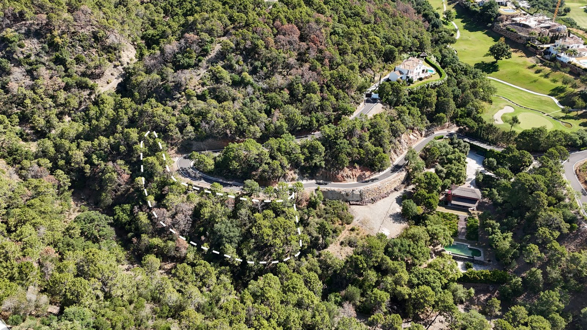 Plot for Sale in Benahavís
