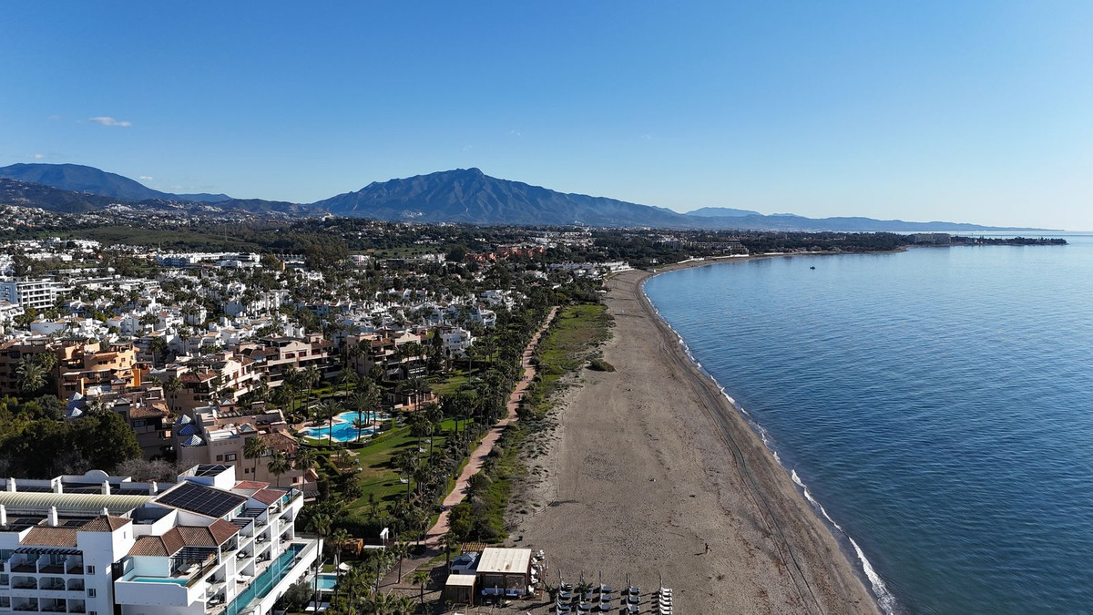 Plot for Sale in Benahavís — 2