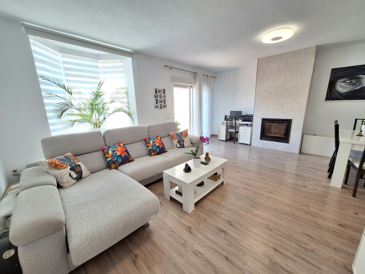 3 Bedroom Villa for Sale in Estepona — 7