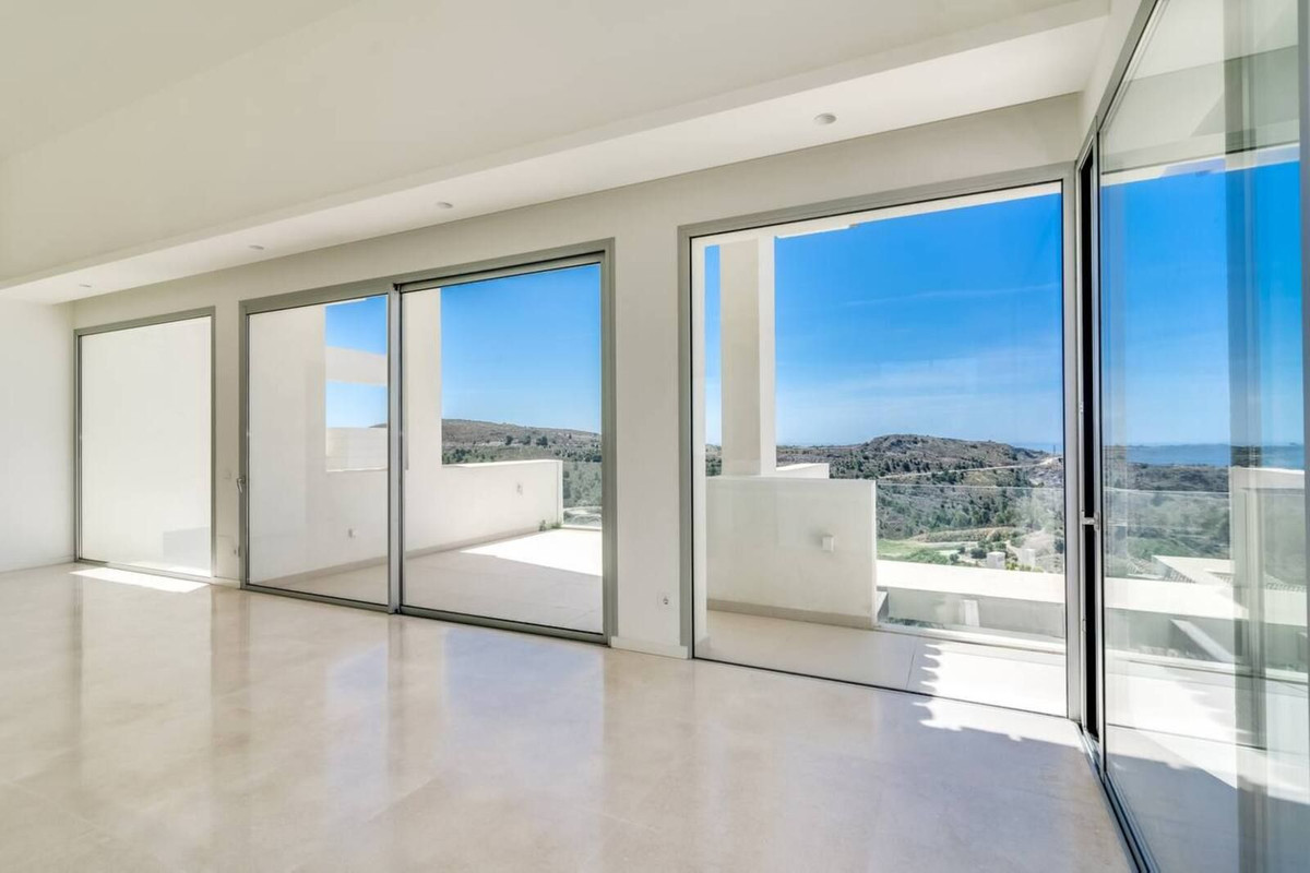 4 Bedroom Apartment for Sale in Benahavís — 5