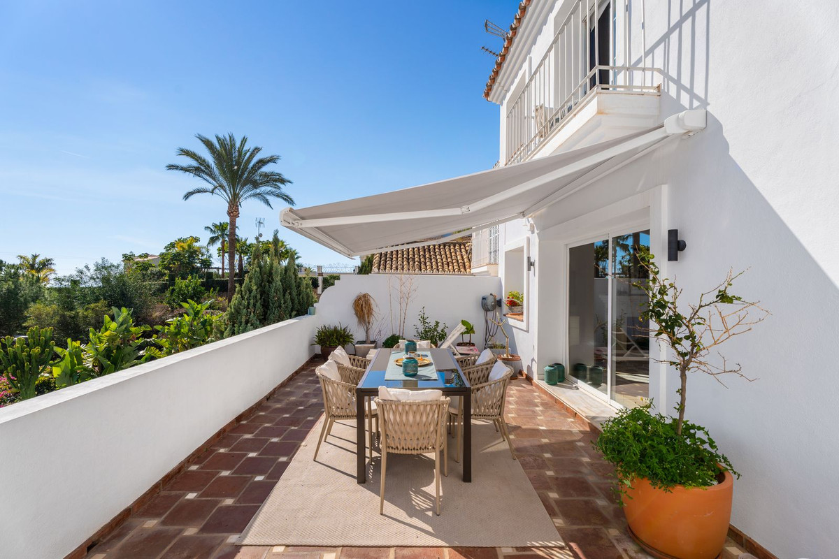 3 Bedroom Villa for Sale in The Golden Mile — 6