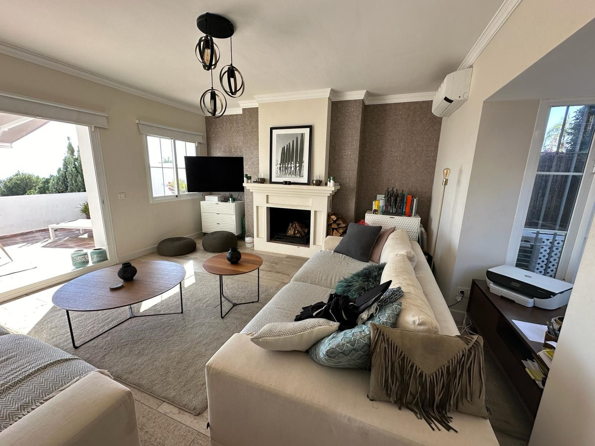 3 Bedroom Villa for Sale in The Golden Mile — 7