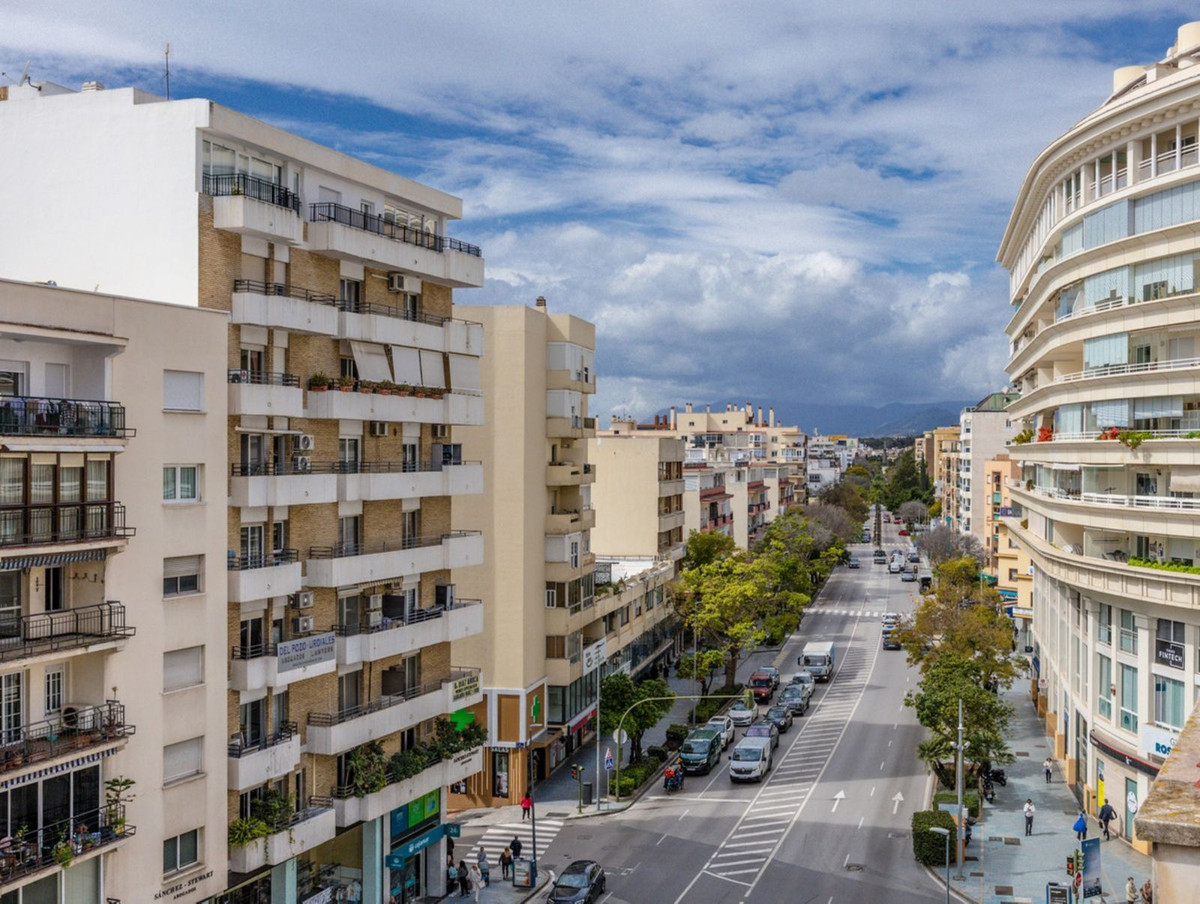 4 Bedroom Apartment for Sale in Marbella — 2