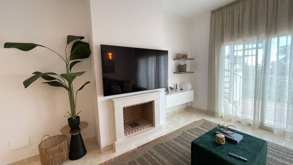 3 Bedroom Apartment for Sale in El Paraiso — 7