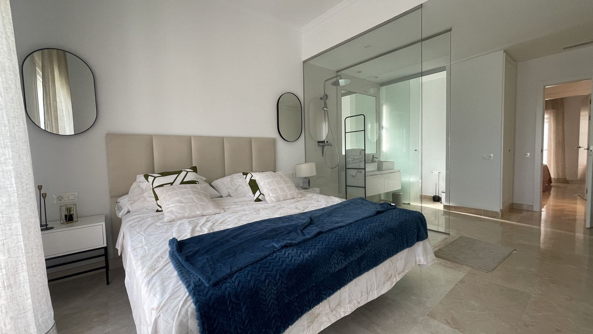 3 Bedroom Apartment for Sale in El Paraiso — view 10