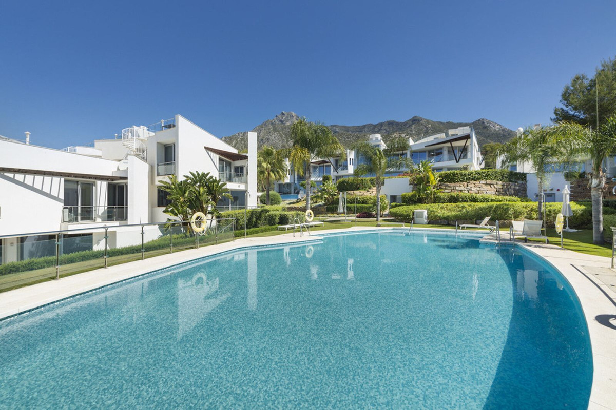2 Bedroom Villa for Sale in Sierra Blanca