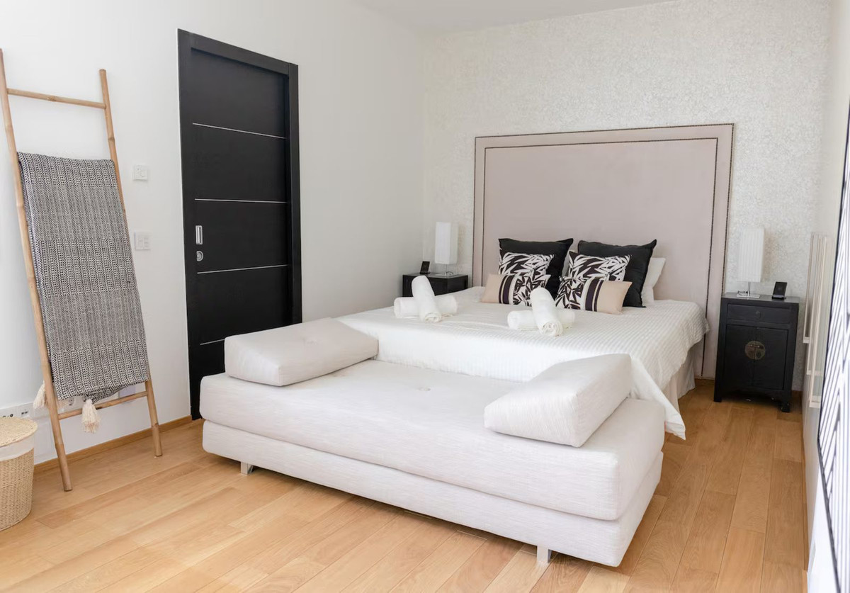 2 Bedroom Villa for Sale in Sierra Blanca — 7