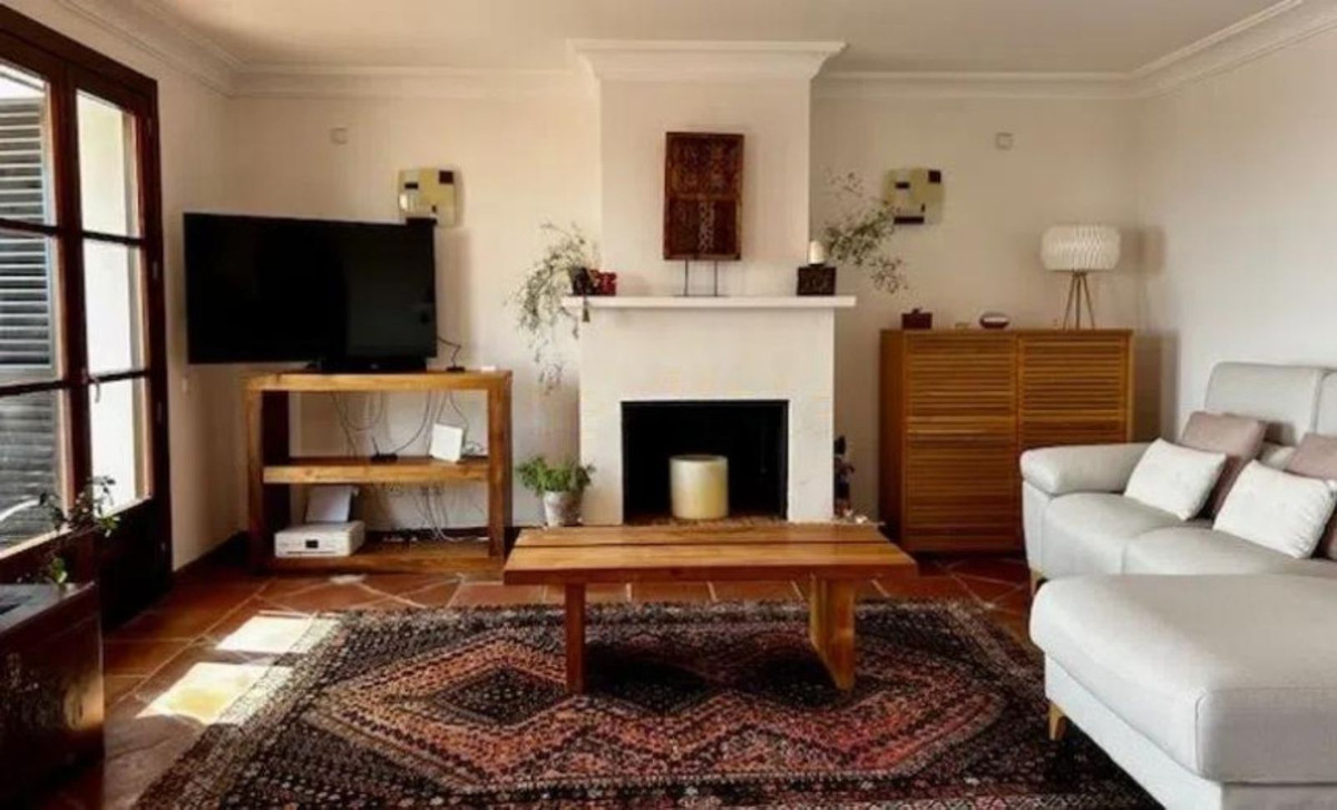 2 Bedroom Villa for Sale in Benahavís — 4