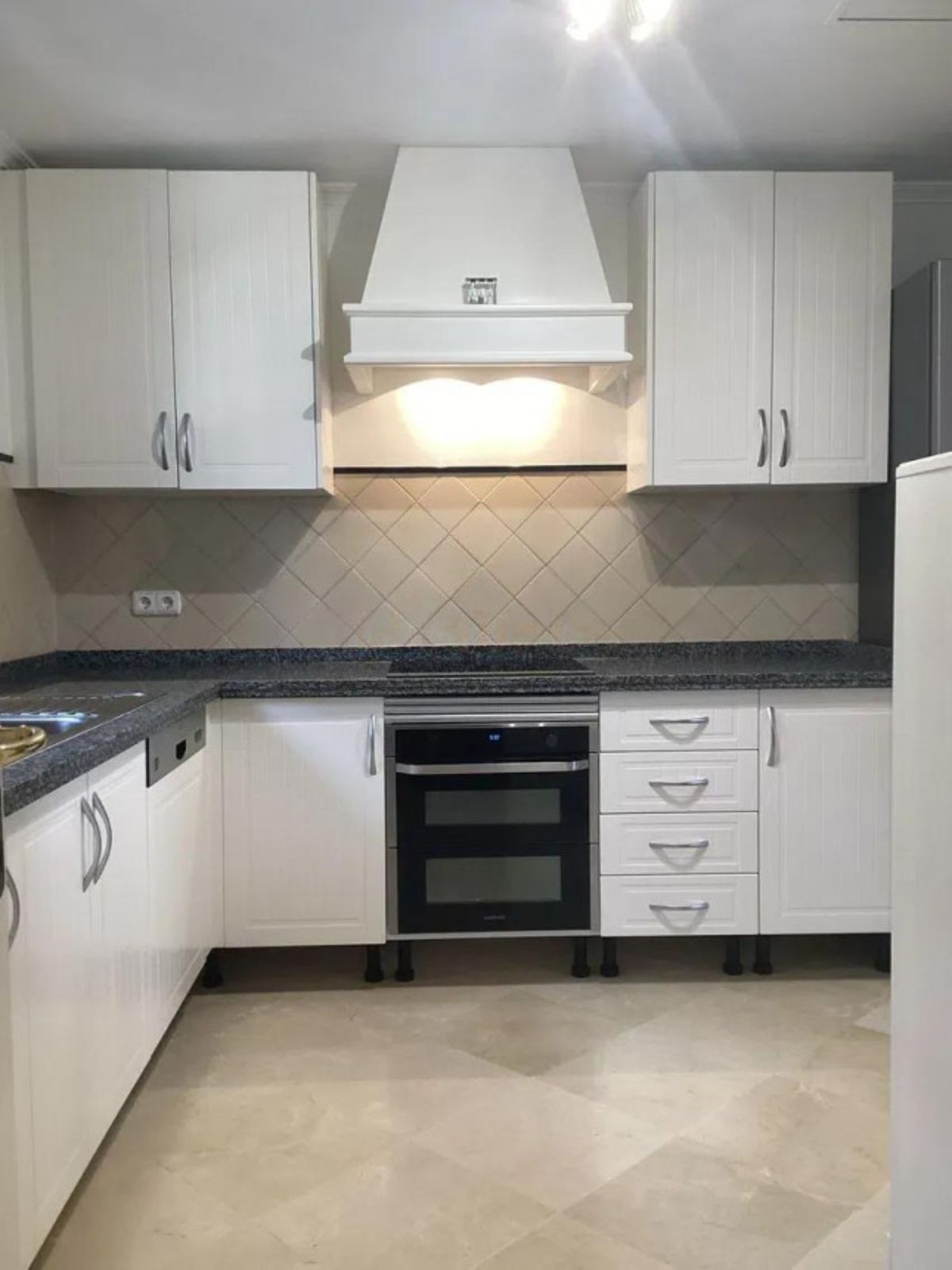 2 Bedroom Villa for Sale in Benahavís — 5