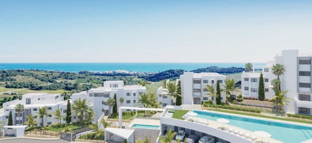 3 Bedroom Apartment for Sale in Estepona
