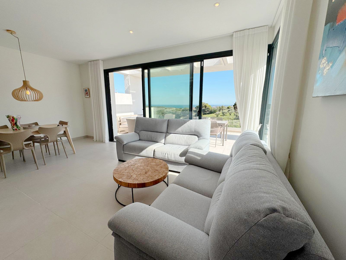 3 Bedroom Apartment for Sale in Estepona — 6