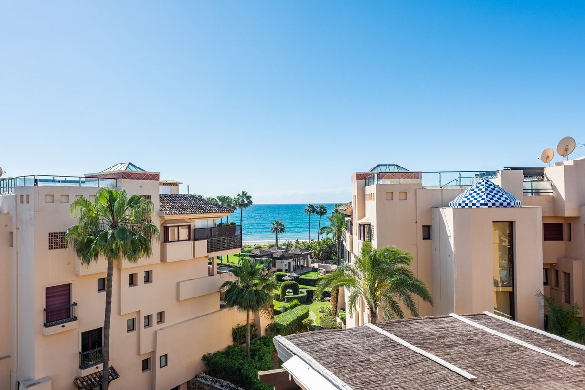 3 Bedroom Apartment for Sale in Costalita — 5