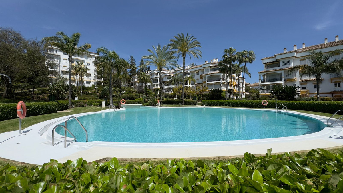4 Bedroom Apartment for Sale in Marbella — 3