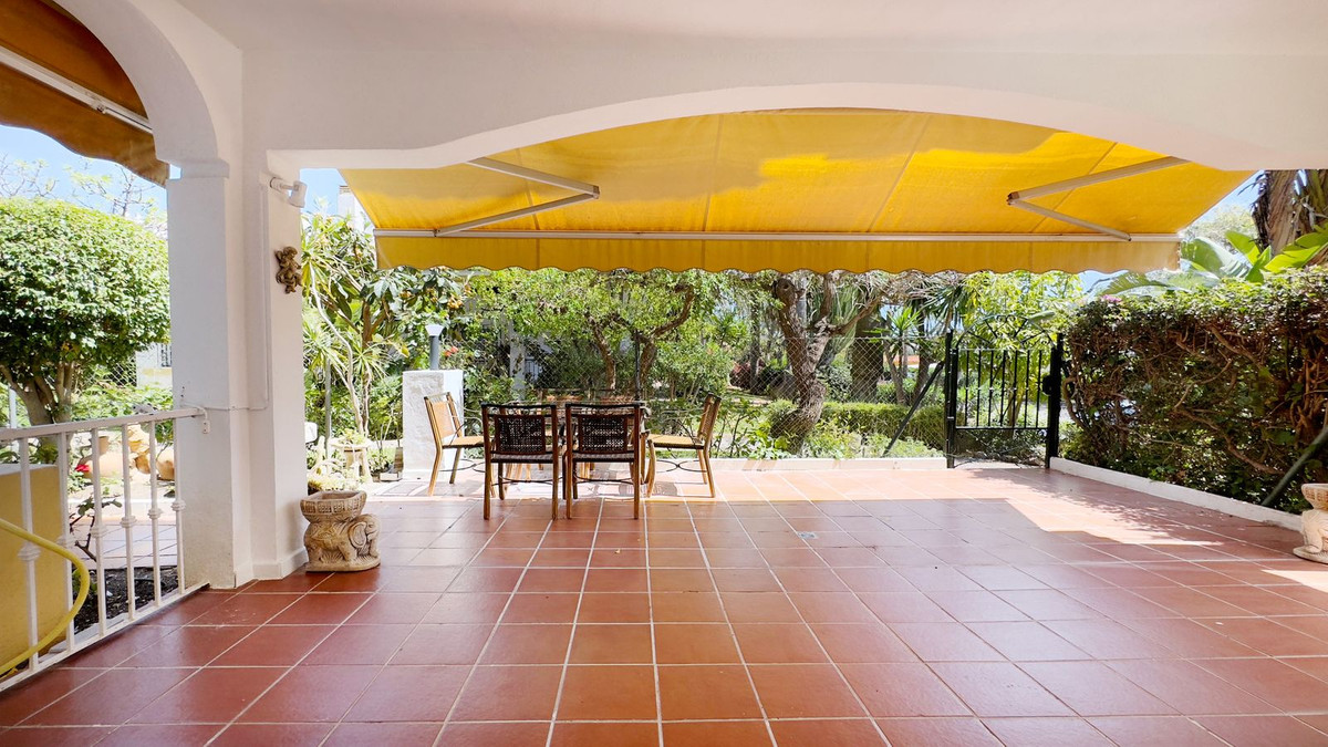4 Bedroom Apartment for Sale in Marbella — 5