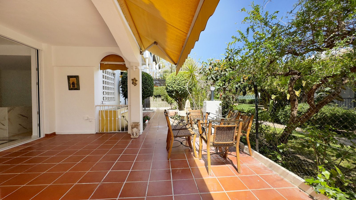4 Bedroom Apartment for Sale in Marbella — 7