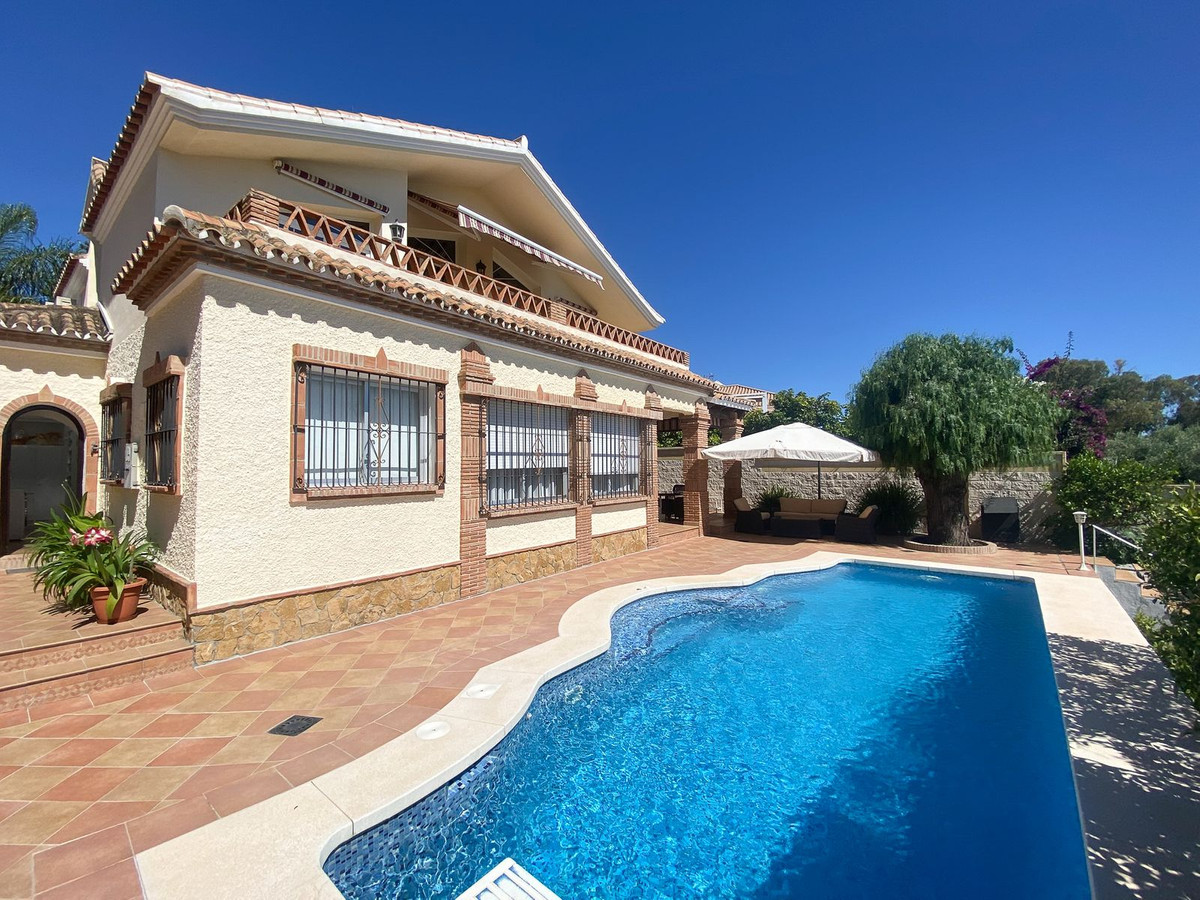 3 Bedroom Villa for Sale in Guadalmina Alta — 2