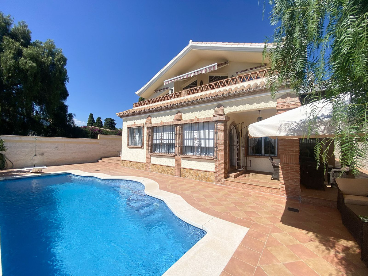 3 Bedroom Villa for Sale in Guadalmina Alta — 4