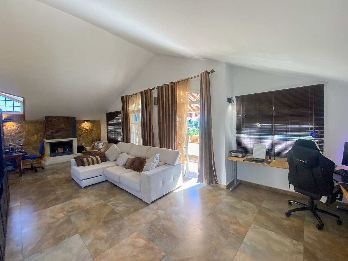 3 Bedroom Villa for Sale in Guadalmina Alta — 6