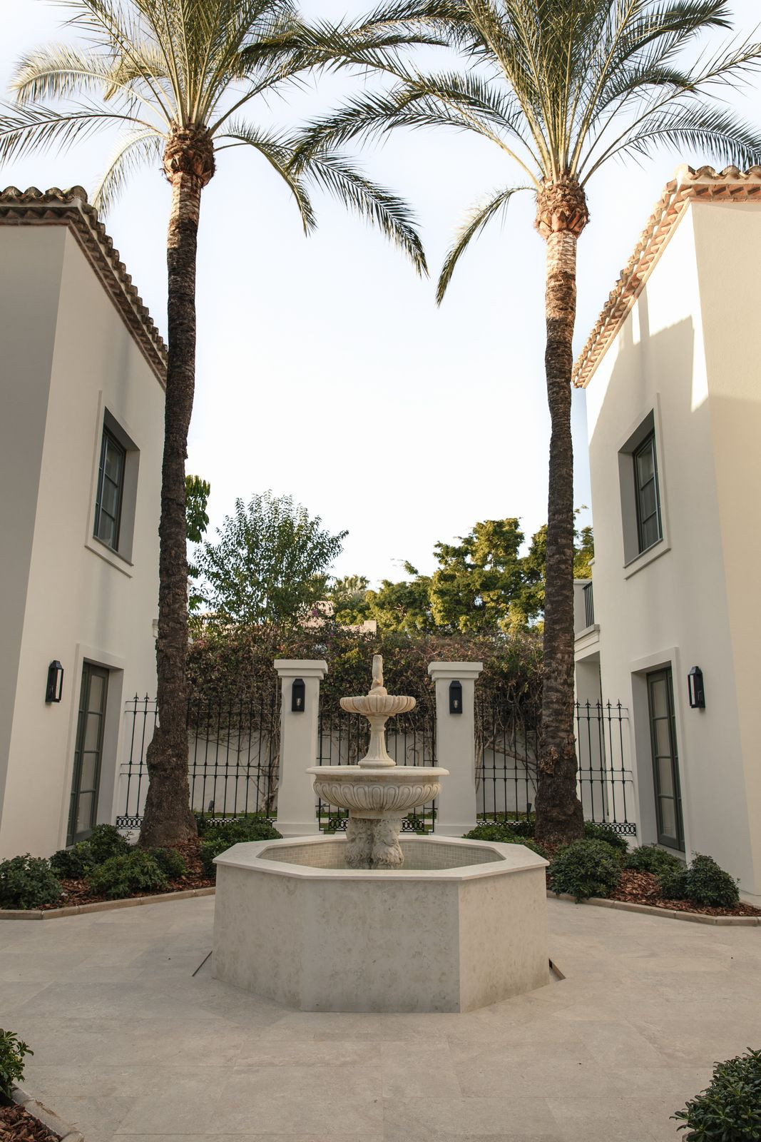 6 Bedroom Villa for Sale in Nueva Andalucía — 8