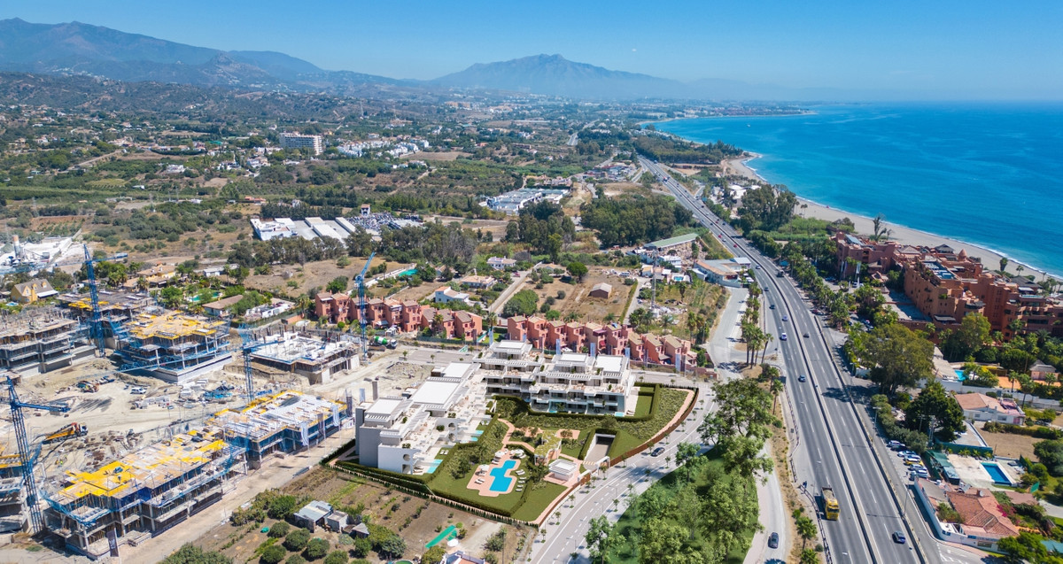 2 Bedroom Apartment for Sale in Estepona — 7