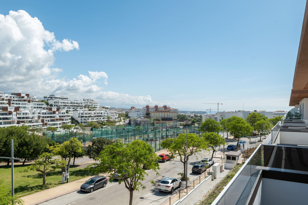 2 Bedroom Apartment for Sale in Estepona — 9