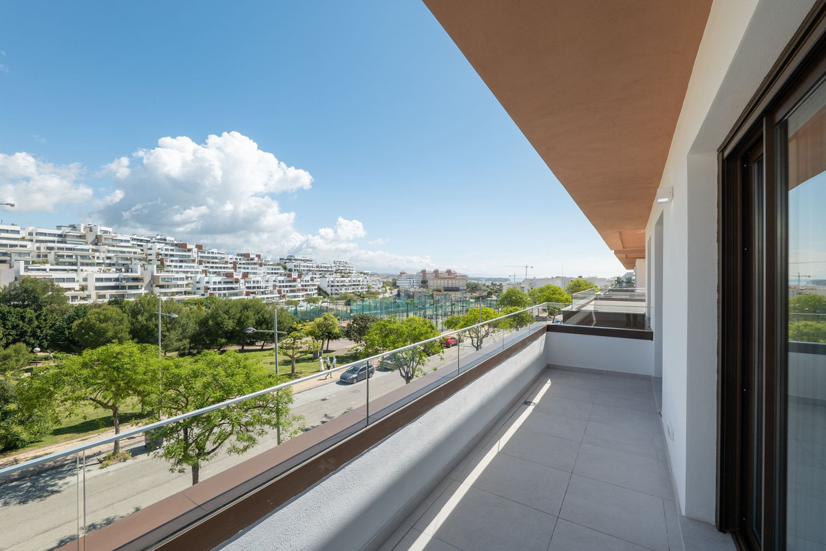 2 Bedroom Apartment for Sale in Estepona — view 10