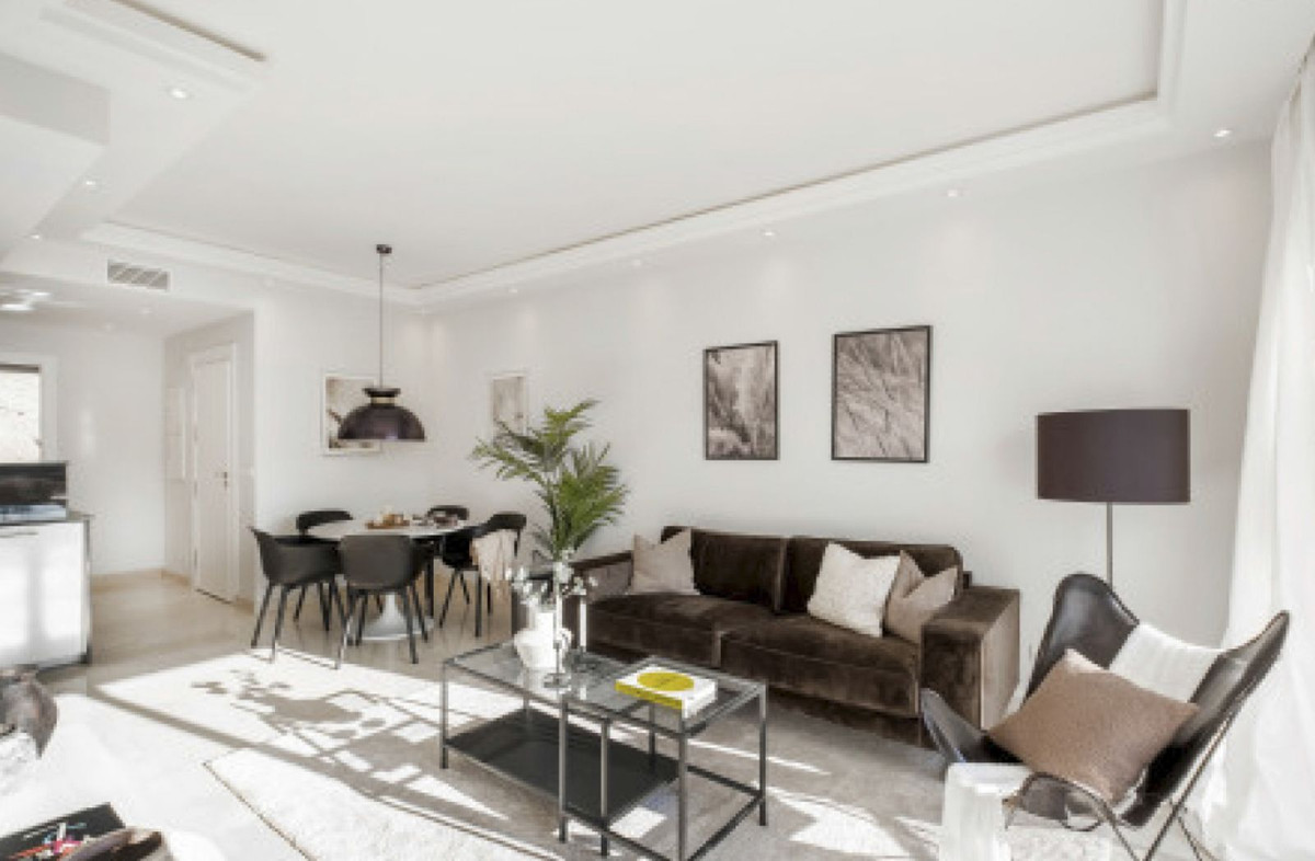 3 Bedroom Apartment for Sale in La Quinta — 9