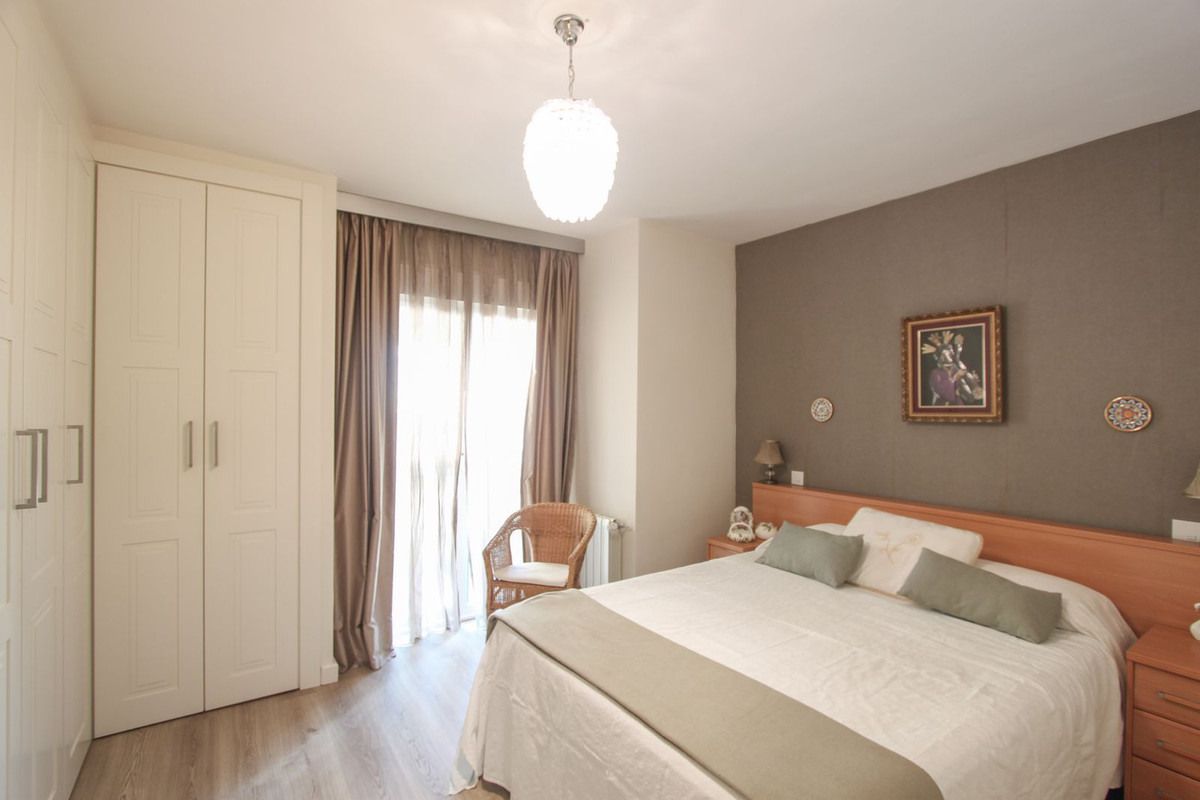 3 Bedroom Apartment for Sale in Guadalmina Alta — 4