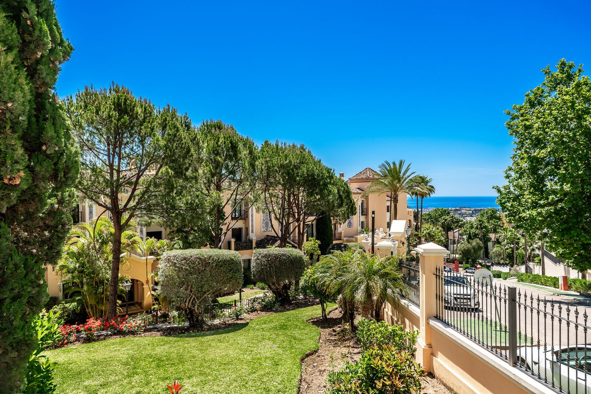 3 Bedroom Apartment for Sale in La Quinta — 9