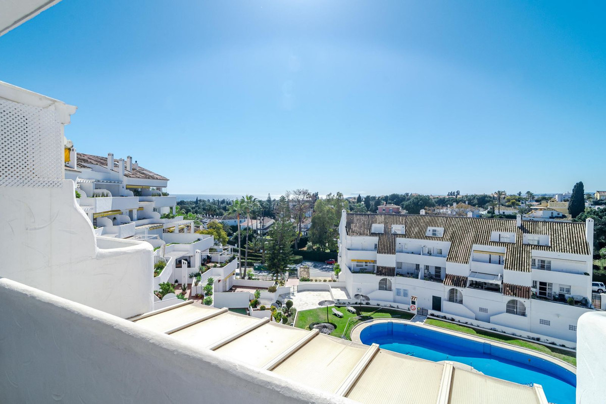 3 Bedroom Apartment for Sale in Nueva Andalucía