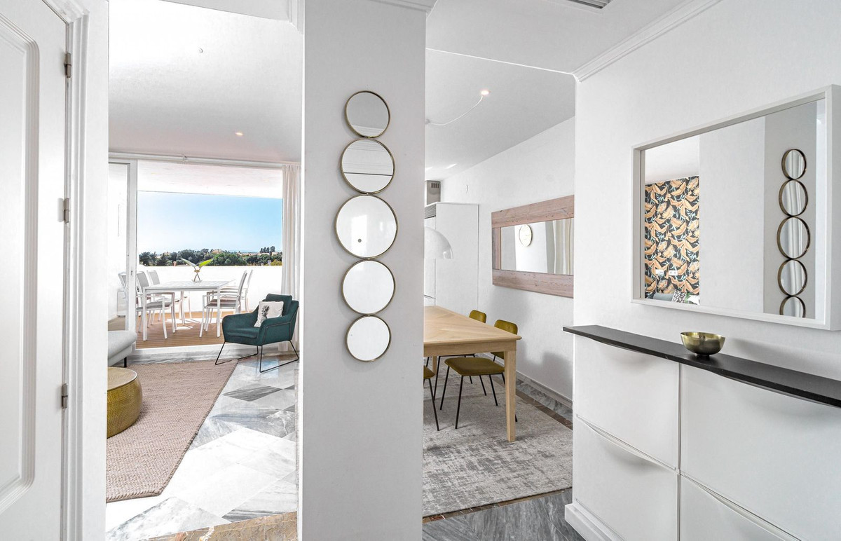 3 Bedroom Apartment for Sale in Nueva Andalucía — view 11