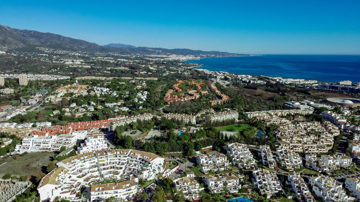 3 Bedroom Apartment for Sale in Nueva Andalucía — view 15