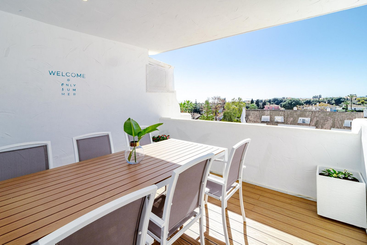 3 Bedroom Apartment for Sale in Nueva Andalucía — 8