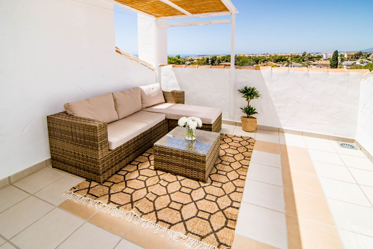 3 Bedroom Apartment for Sale in Nueva Andalucía — view 10