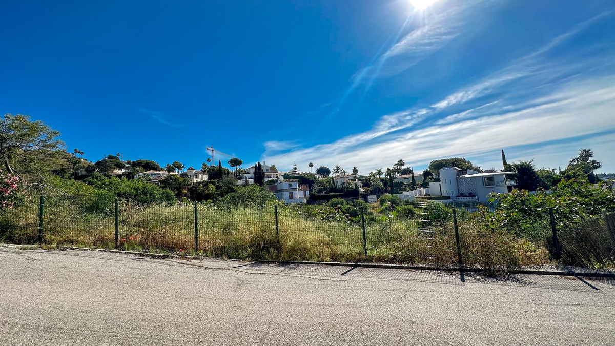Plot for Sale in El Paraiso — 2