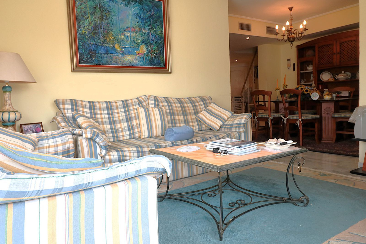 4 Bedroom Apartment for Sale in Bel Air — view 12